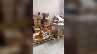 Pengiriman suku cadang truk untuk Isuzu, Mitsubishi, Hino, JAC, dan lain-lain.