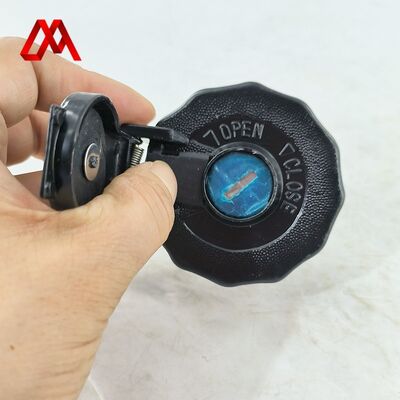 8-97994821-1 With Key Fuel Tank Cap Suitable for ISUZU NHR NKR NPR 8979948211