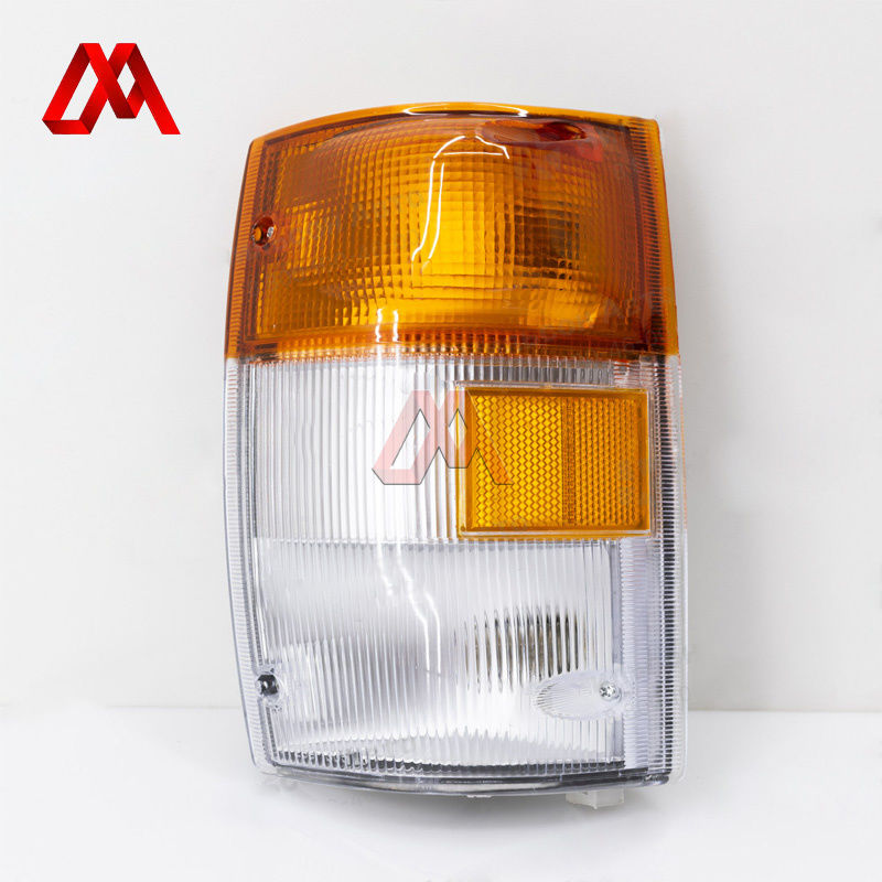 Left Side Darkened Clearance Lamp ISUZU ELF IZUMI Auto Parts  8-97855-008-0
